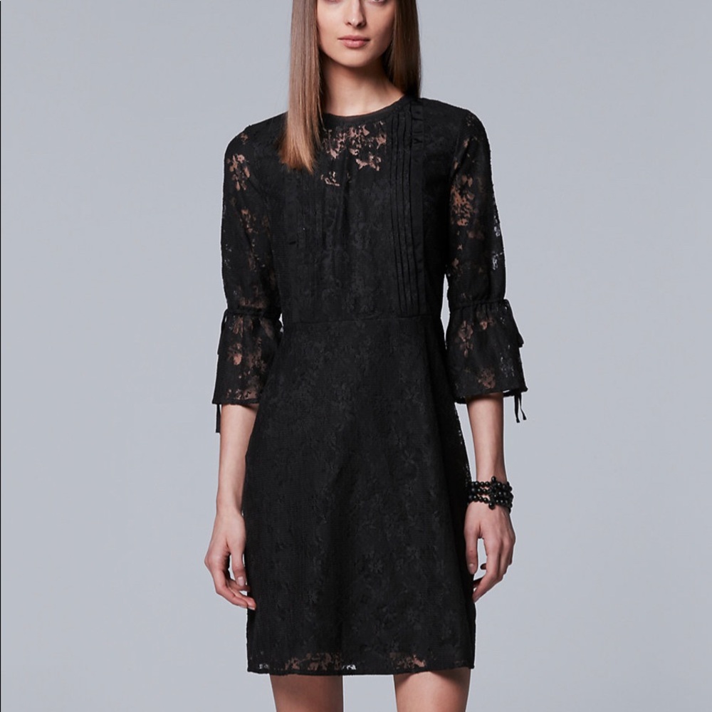 Simply Vera Wang Lace Dress Sheet Sleeve in Black